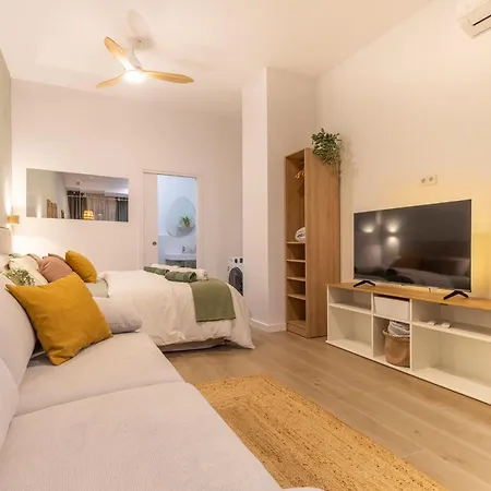 Paradise - Comodo Y Acogedor - Conectado Con Aeropuerto, Playa Y Centro Апартаменты Валенсия