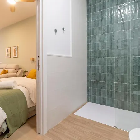 Paradise - Comodo Y Acogedor - Conectado Con Aeropuerto, Playa Y Centro Lägenhet *